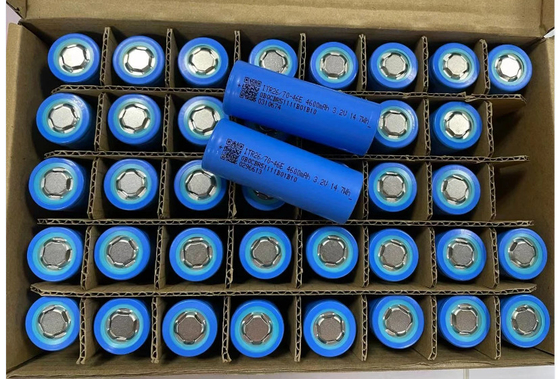 Ferrophosphate Lithium LiFePO4 Battery LFP 26700 32700 33140 32800 38910